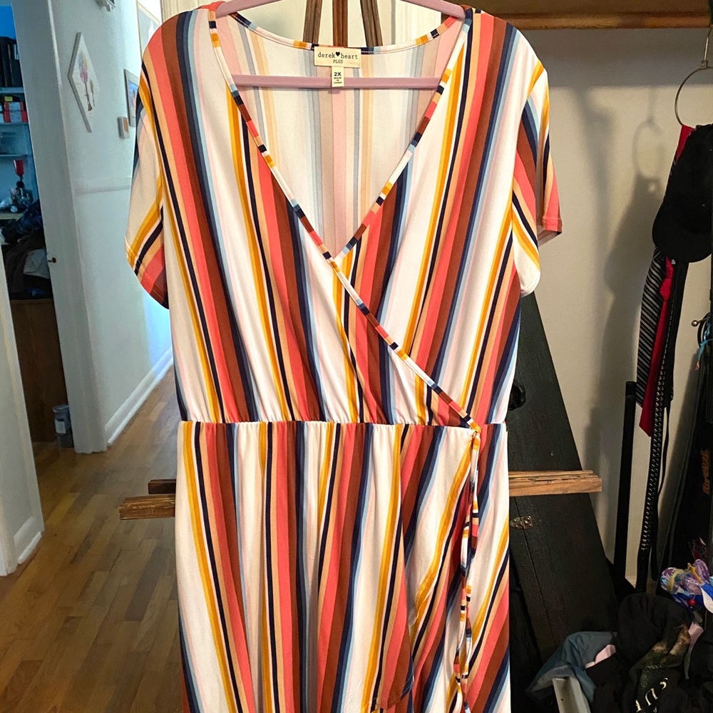 Derek Heart plus,short sleeved, midi dress.